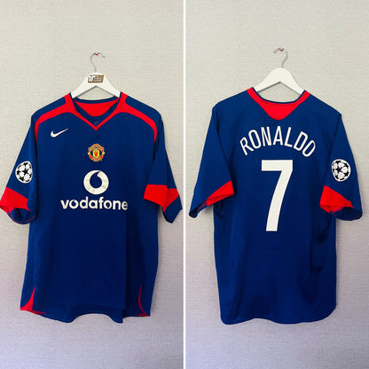Manchester United away football shirt 2005/06 CR7 XL