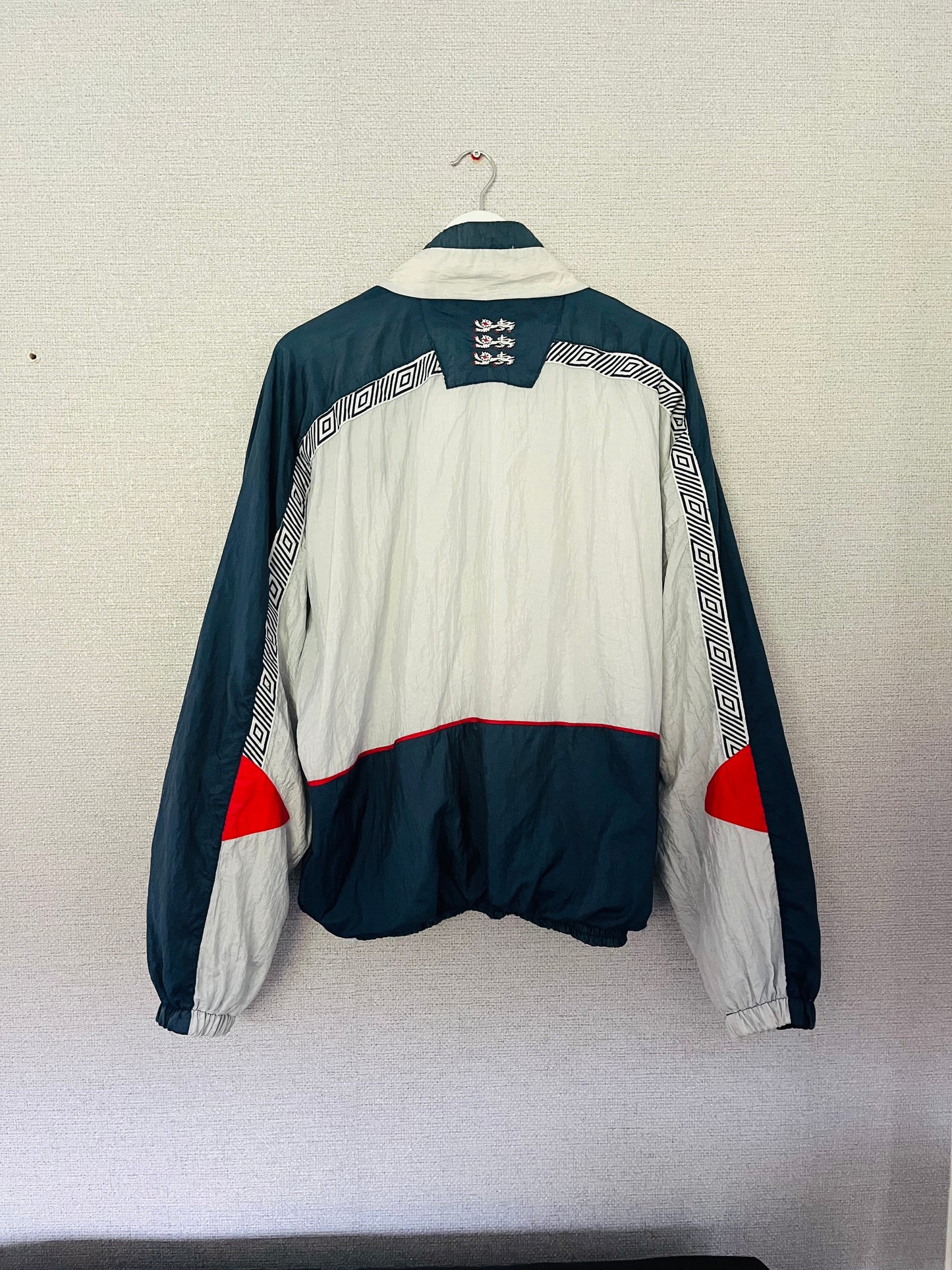 England tracksuit top football jacket (shell suit top)
Italia 1990 Medium/Large
