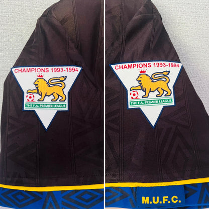 Manchester United away football shirt 1994/95 Cantona Medium