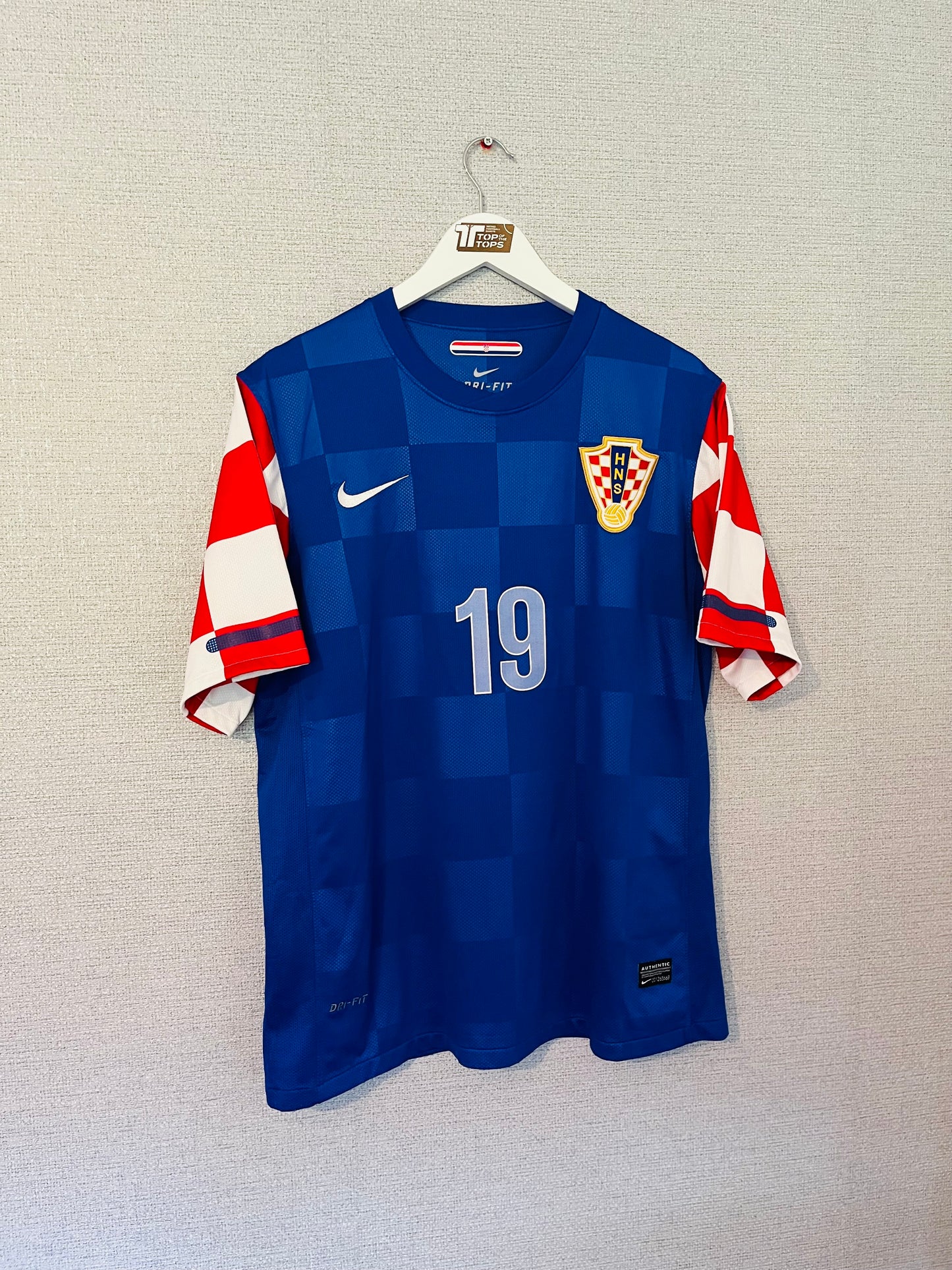 Croatia away football shirt 2010/12 Kranjcar Large