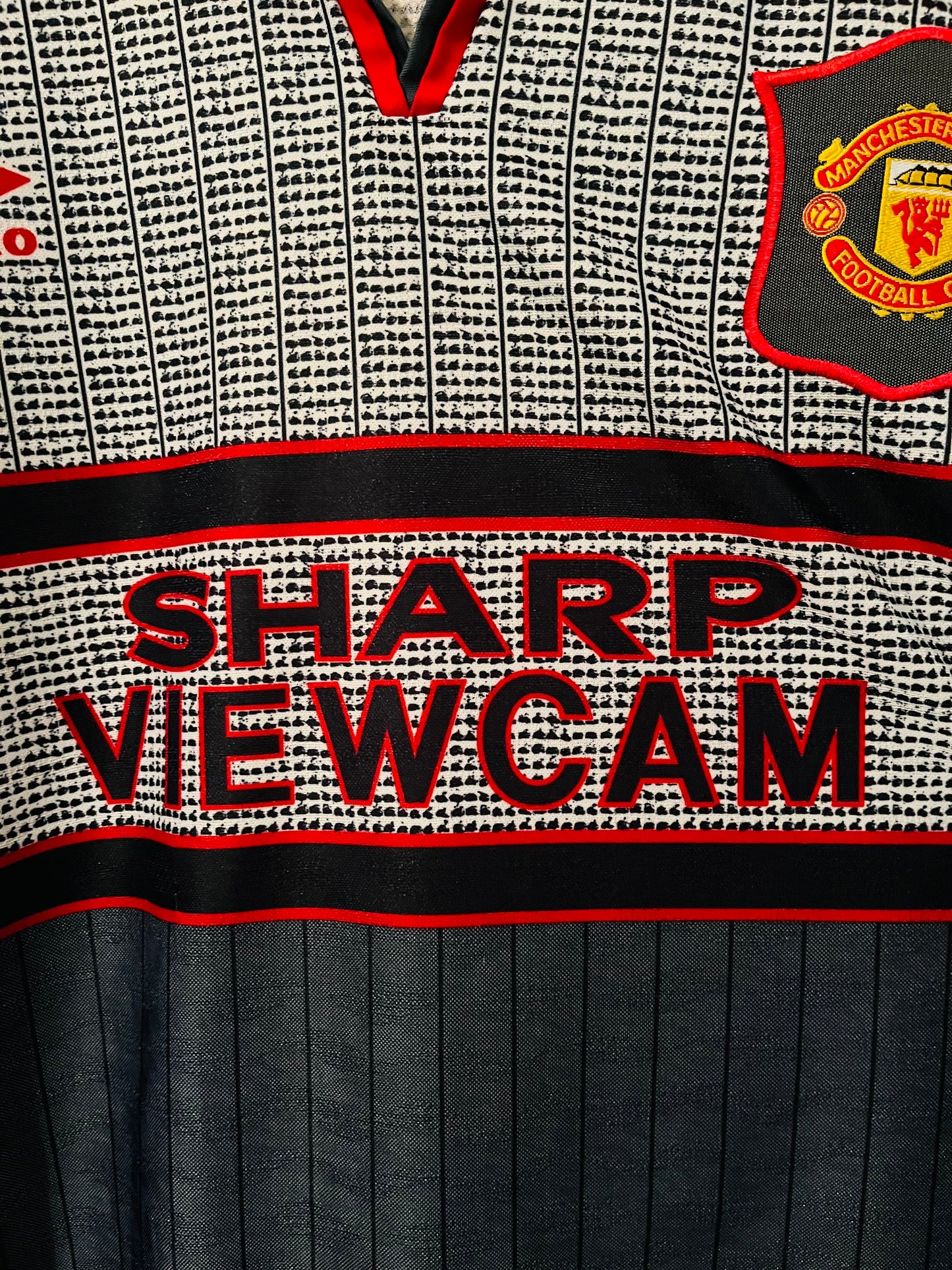 Manchester United away football shirt 1995/96 Cantona XL