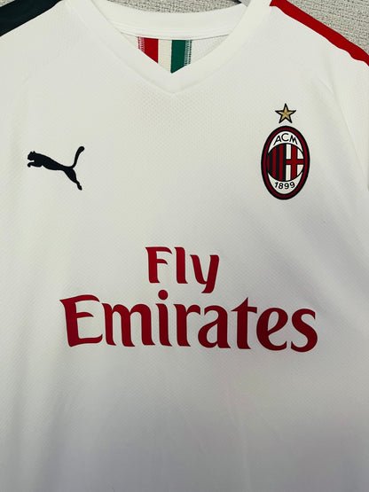 AC Milan away football shirt
2019/20 Zlatan XL