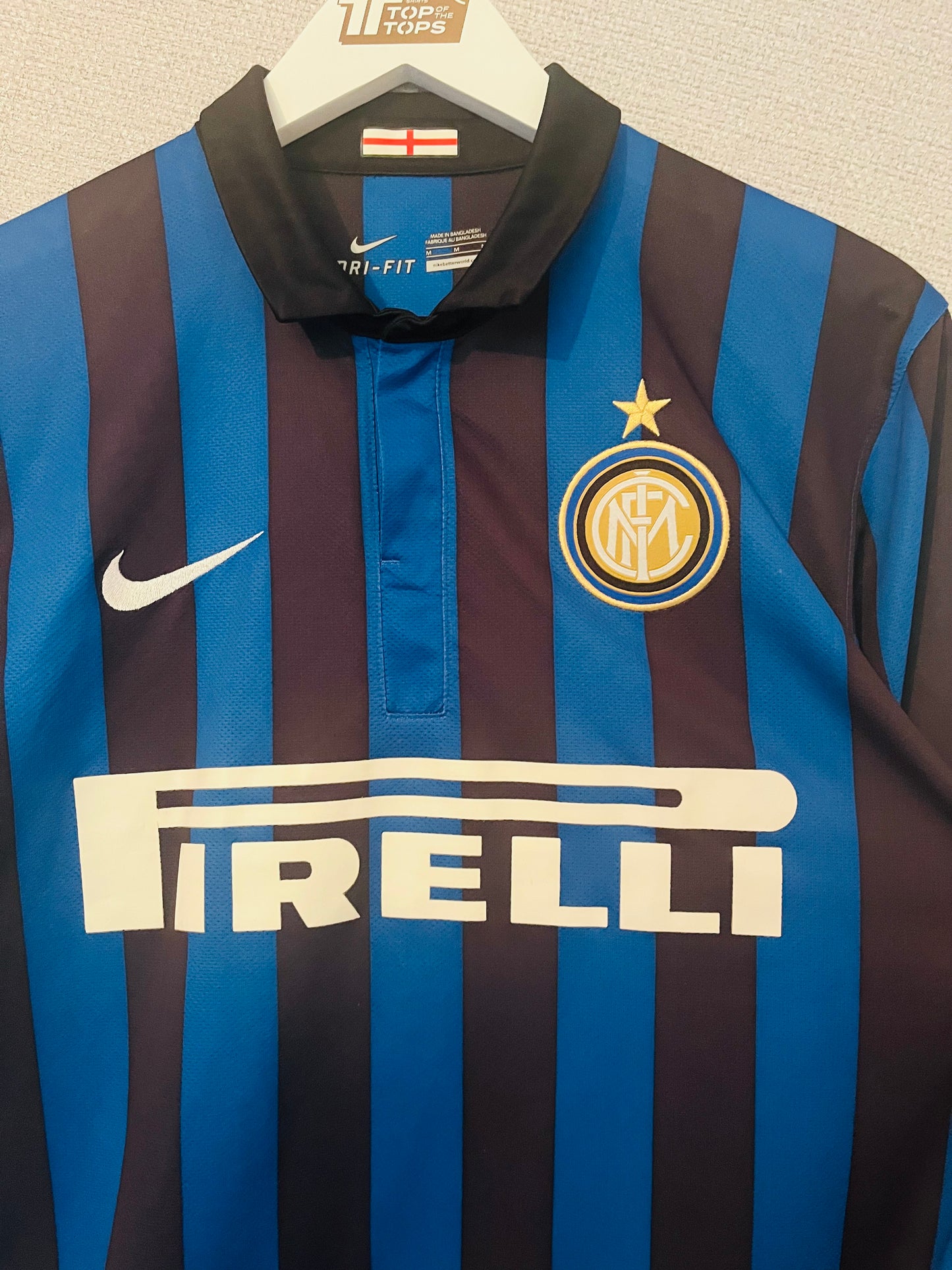 Inter Milan home football shirt
2011/12 Forlan Medium
