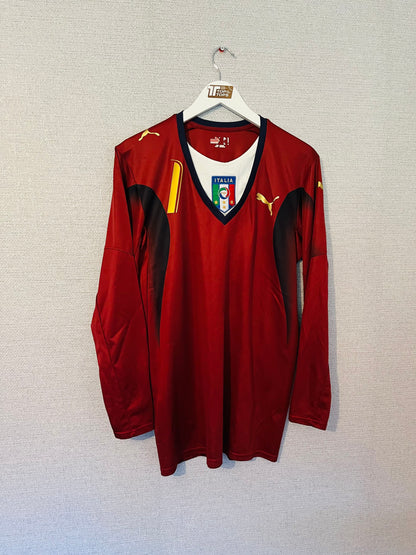Italy goalkeeper football shirt 2006/07 Buffon Medium