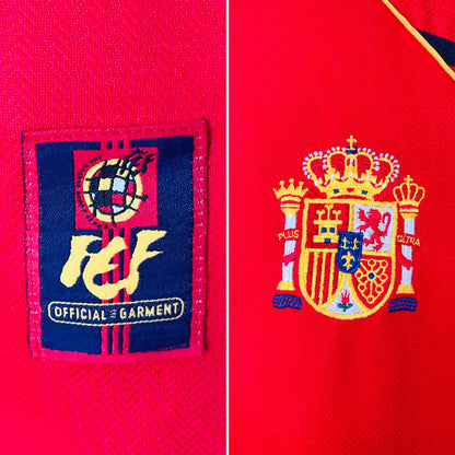 Spain home football shirt
W/C1998 Luiz Enrique Large