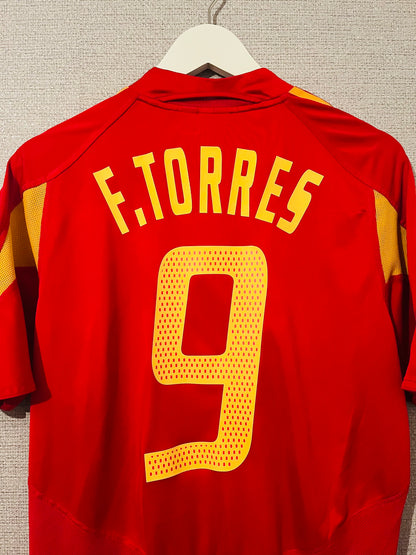 Spain home football shirt 2004/06 Torres Medium