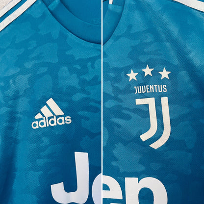 Juventus third football shirt 2019/20 CR7 Medium
