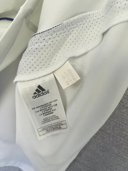 Real Madrid home football shirt
2007/08 Guti XXL