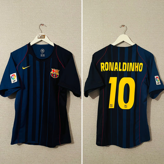 Barcelona away football shirt 2004/05 Ronaldinho Medium