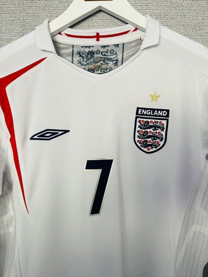 England home football shirt
W/C 2006 Beckham Medium