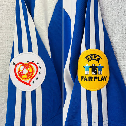 Greece home football shirt
Euro 2004 Charisteas Large