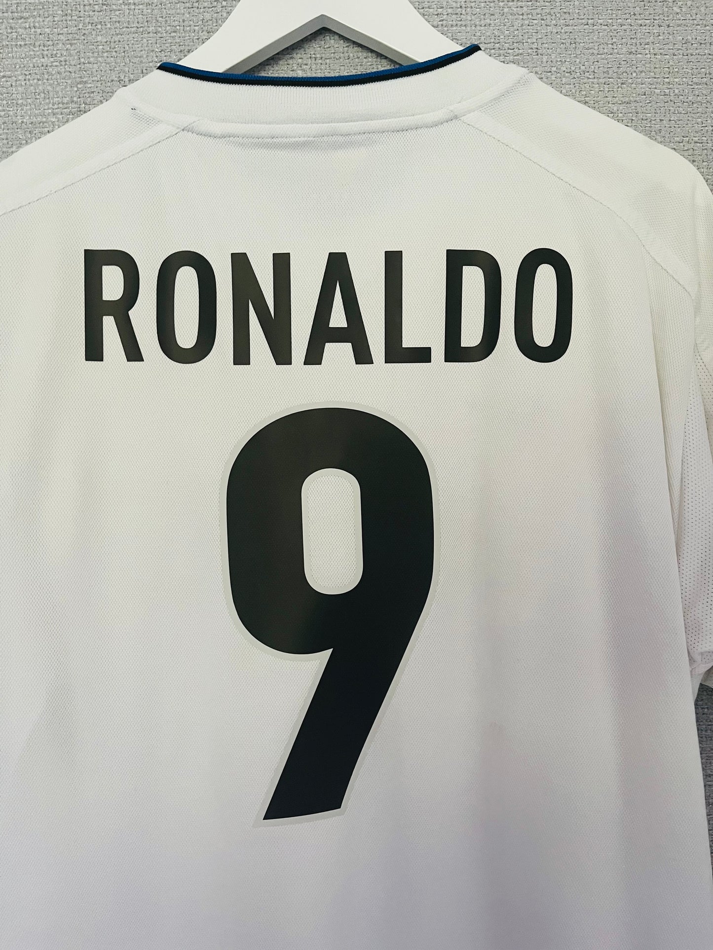 Inter Milan away football shirt 1999/2000 R9 Large