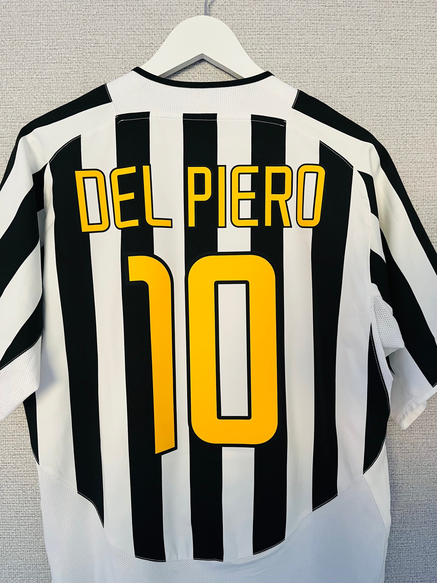 Juventus home football shirt 2003/04 Del Piero Medium