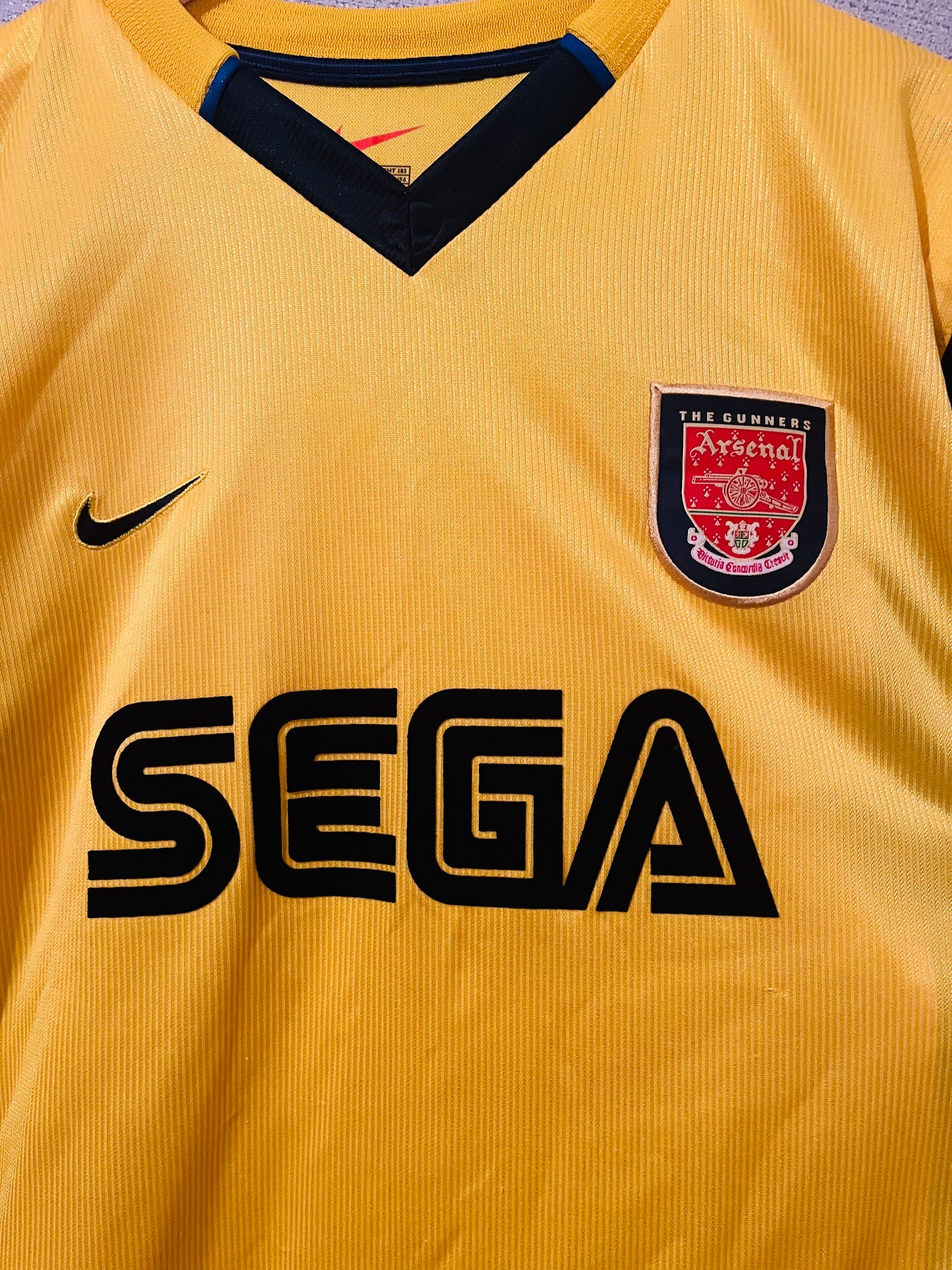 Arsenal away football shirt 2000/01 Suker Large