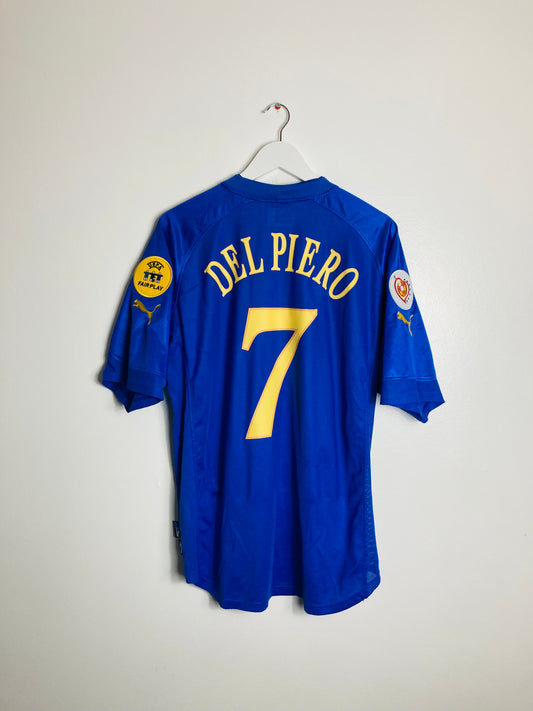 Italy home football shirt

Euro 2004 Del Piero XXL