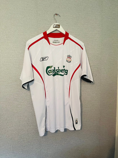Liverpool away football shirt
2005/06 Morientes Medium