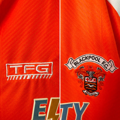 Blackpool home football shirt 2001/03 XXL