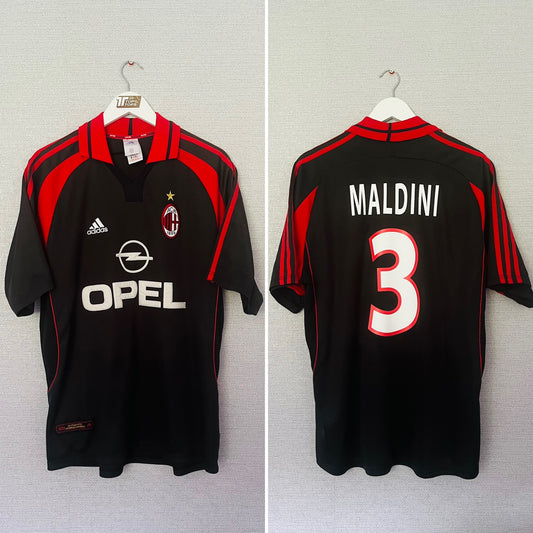 AC Milan third football shirt
2000/01 Maldini Large