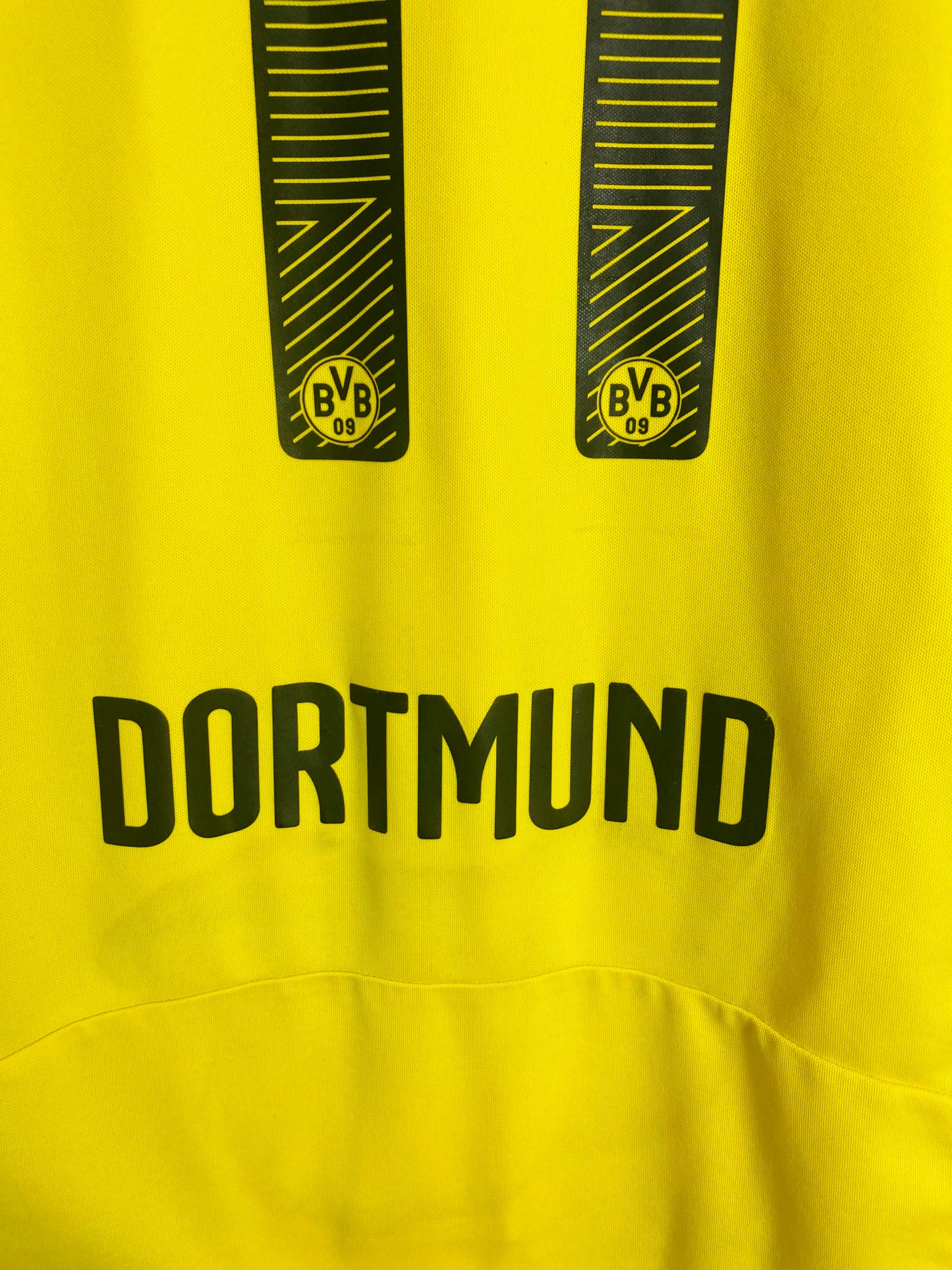 Borussia Dortmund home football shirt

2014/15 Reus medium