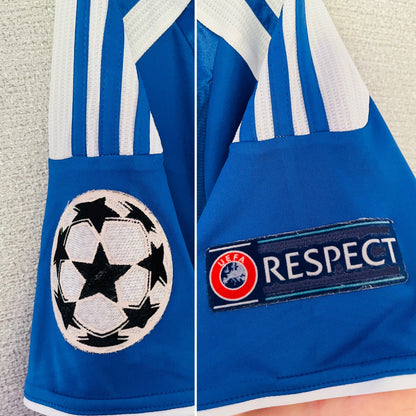 Chelsea home football shirt
2011/12 Drogba Medium