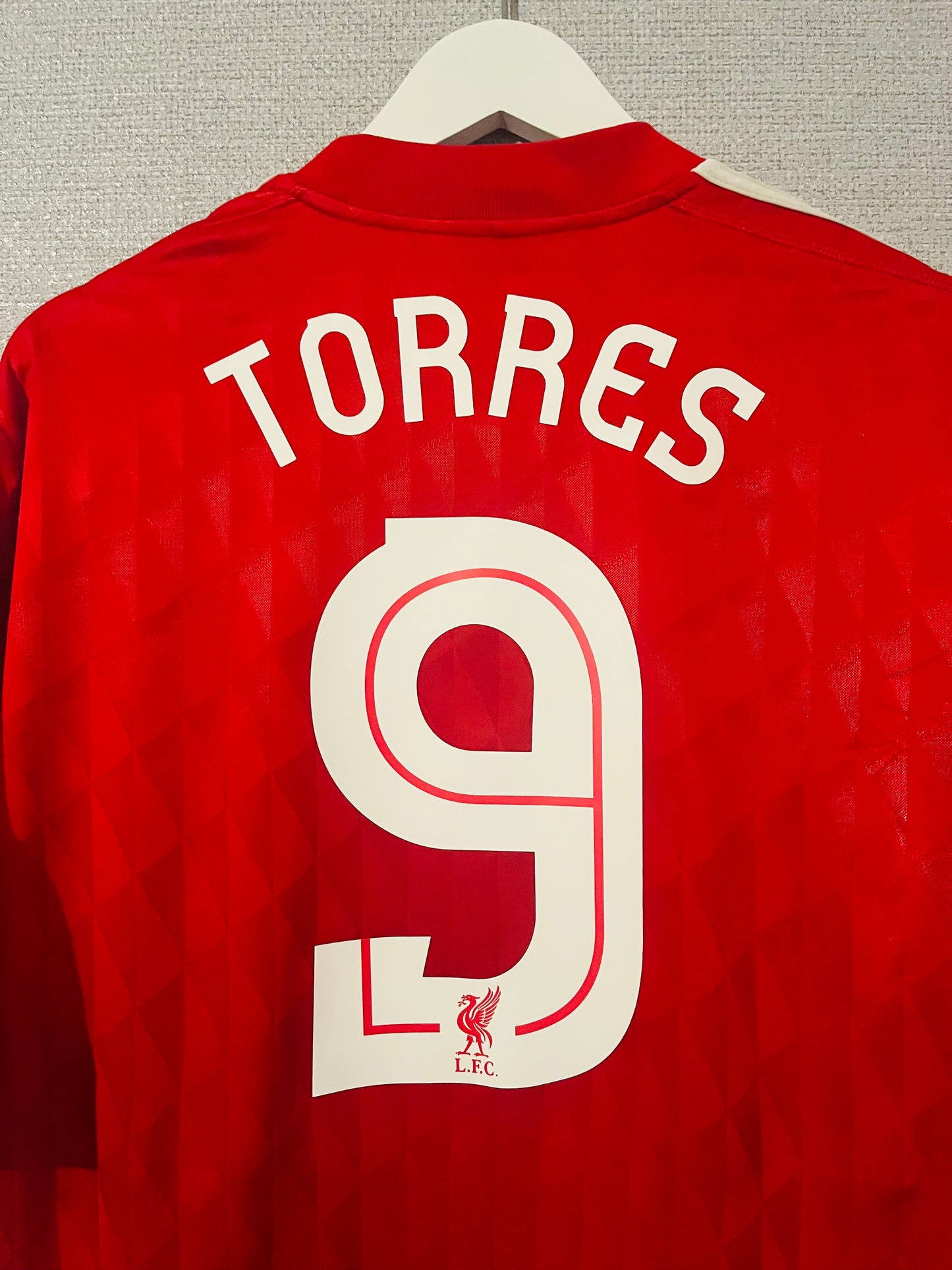 Liverpool home football shirt 2010/11 Torres Large