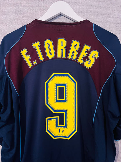 Atletico Madrid away football shirt
2004/05 Torres XXL