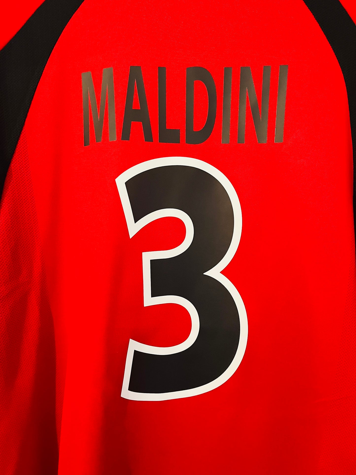 AC Milan third football shirt 2001/02 Maldini Large