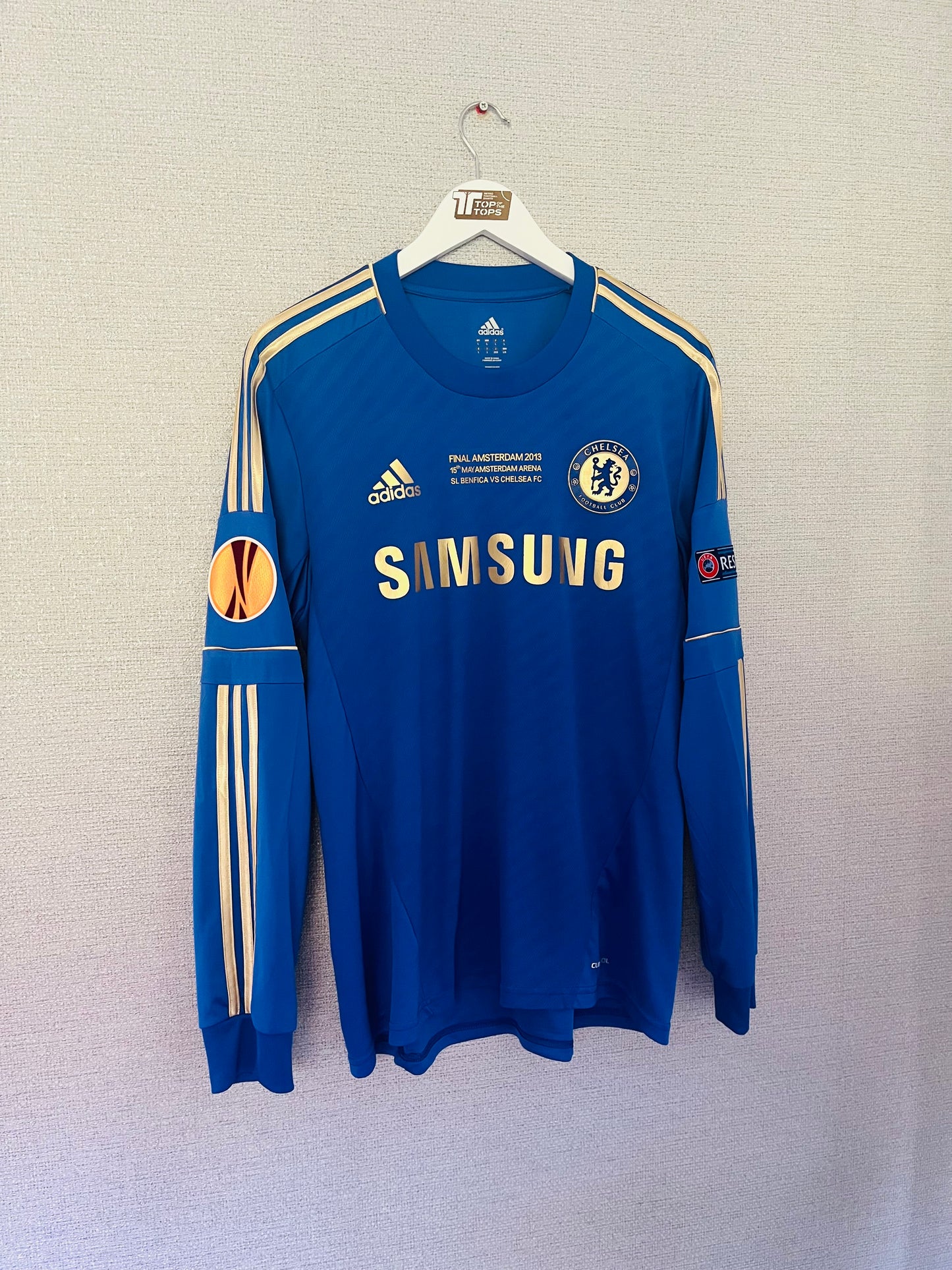 Chelsea home football shirt
2012/13 Torres Large