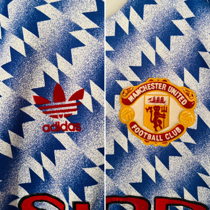 Manchester United away football shirt 1990/92 medium