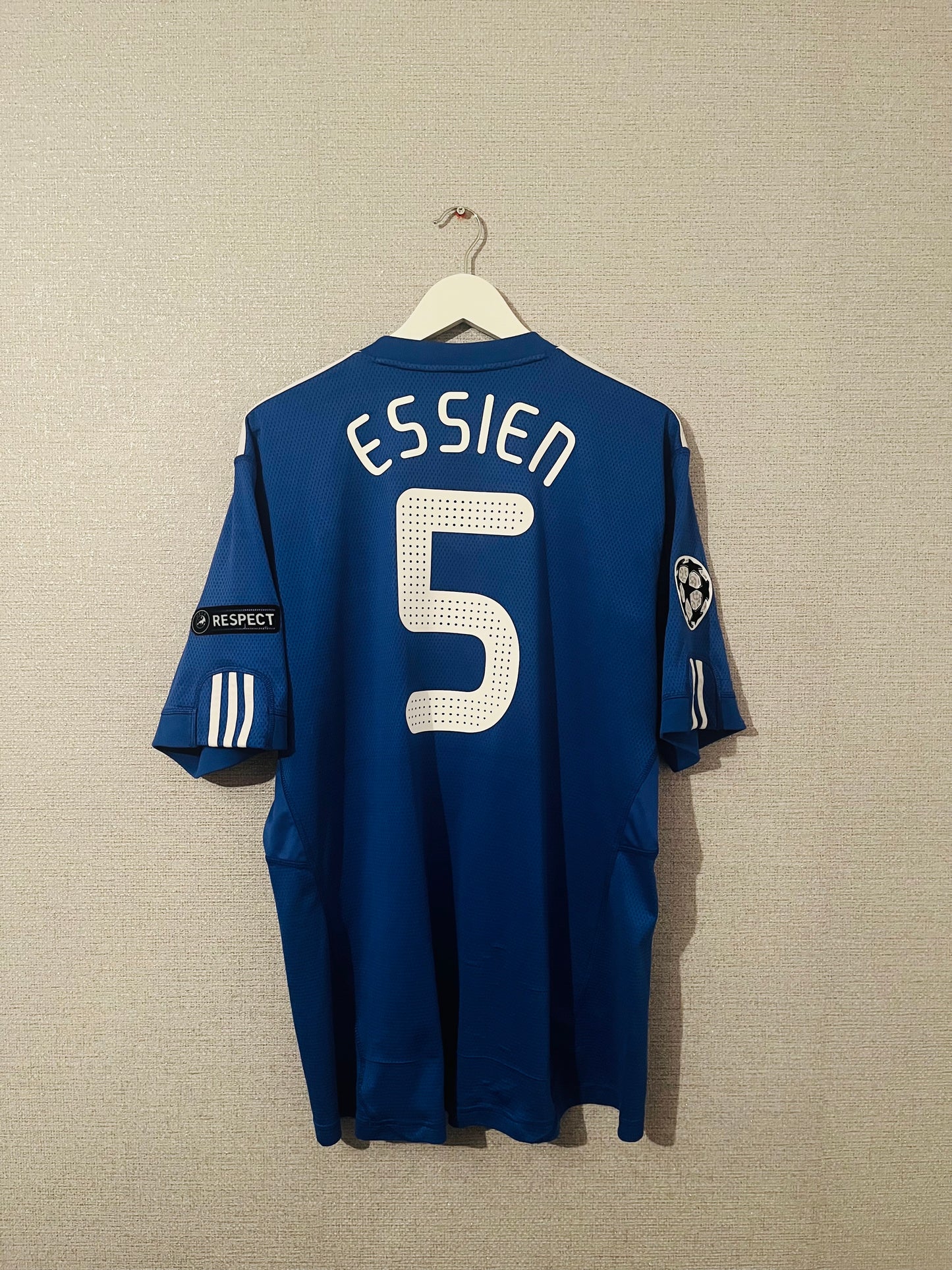 Chelsea home football shirt 2009/10 Essien XL