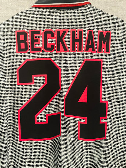 Manchester United away football shirt 1995/96 Beckham Large