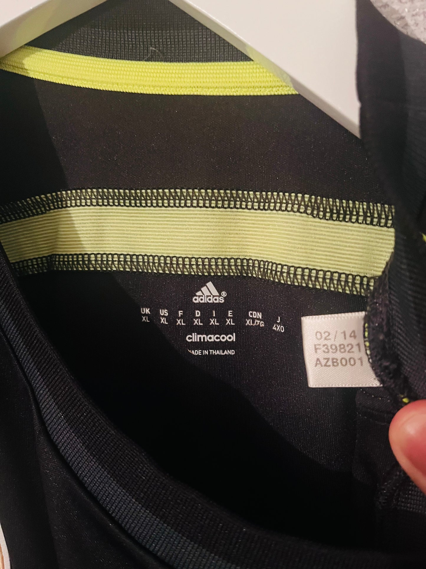 Spain away football shirt W/C 2014 David Villa Large