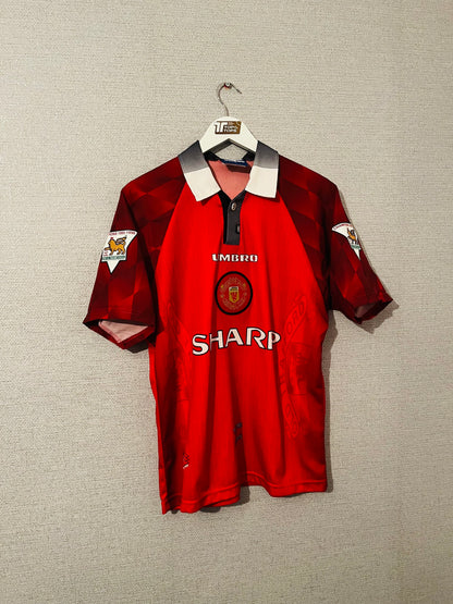 Manchester United home football shirt 1996/97 Cantona Medium