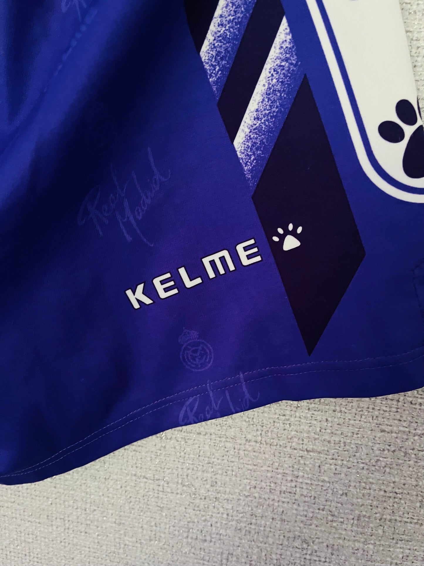 Real Madrid away football shorts 1994/96 Small