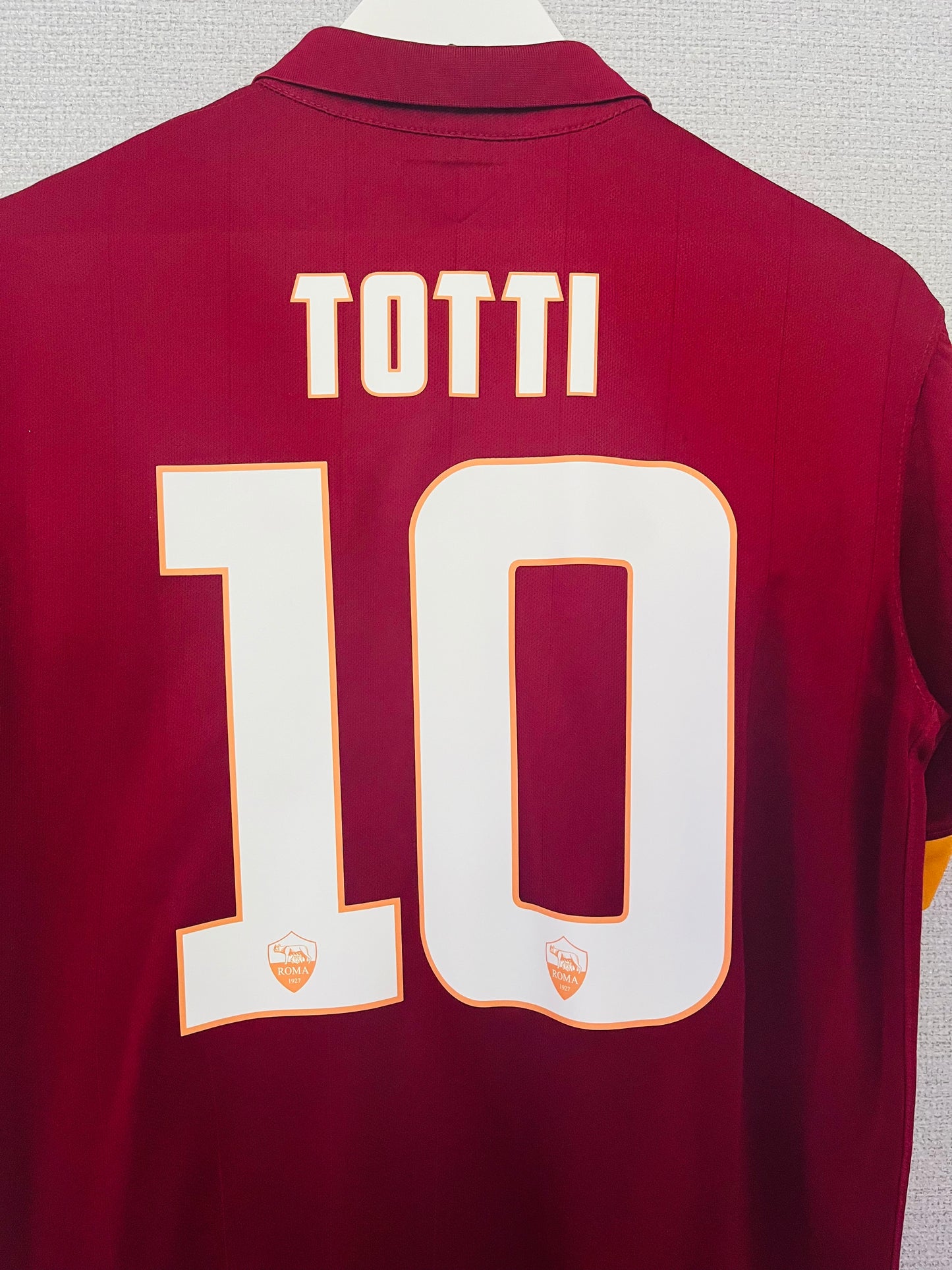 Roma home football shirt 2014/15 Totti Medium