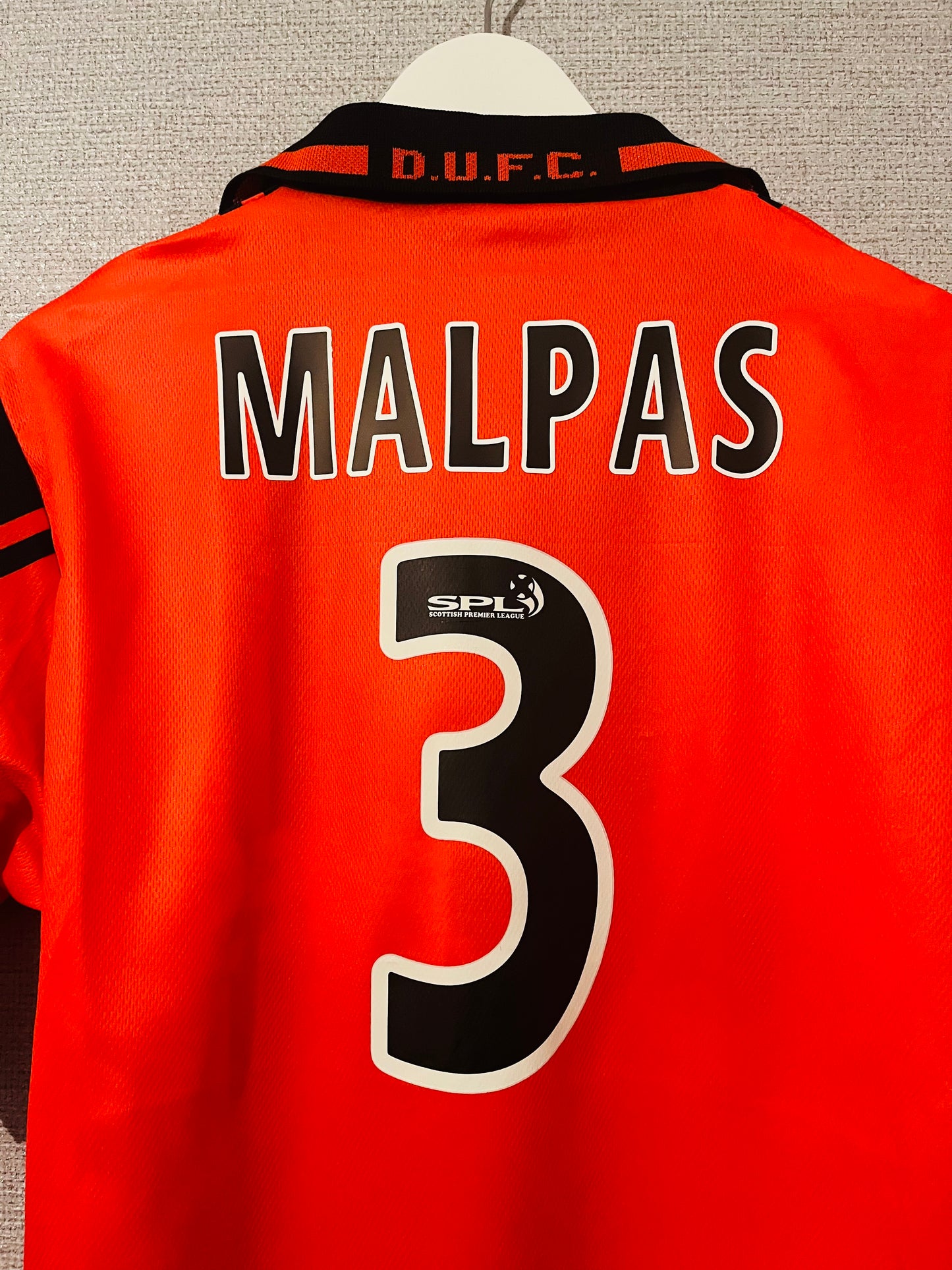 Dundee United home football shirt 1999/2000 Malpas Medium