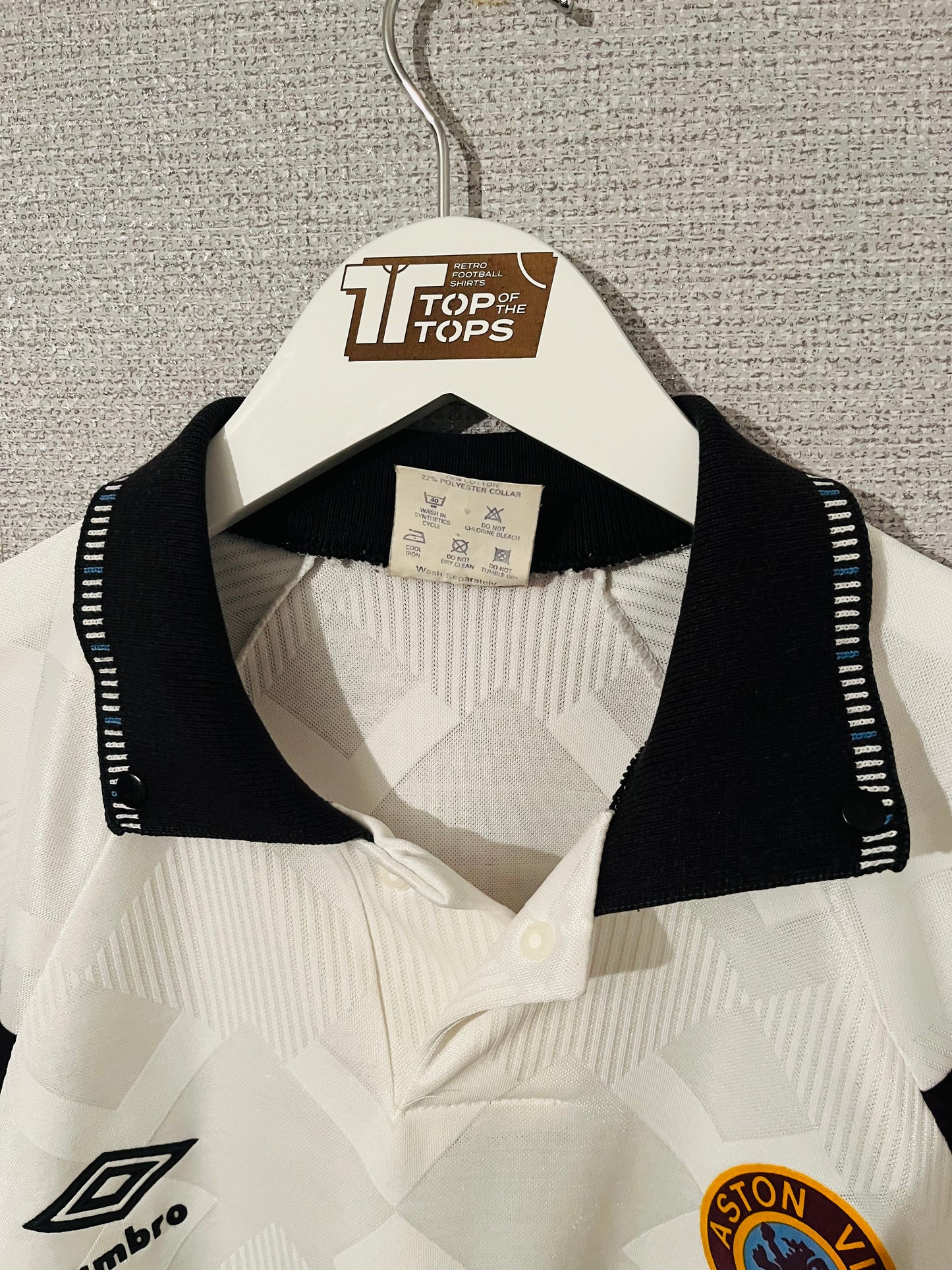 Aston Villa away football shirt
1990/92 Medium