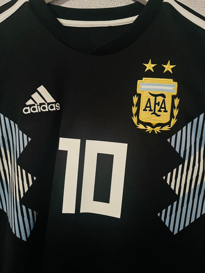 Argentina away football shirt     W/C 2018 Messi Medium