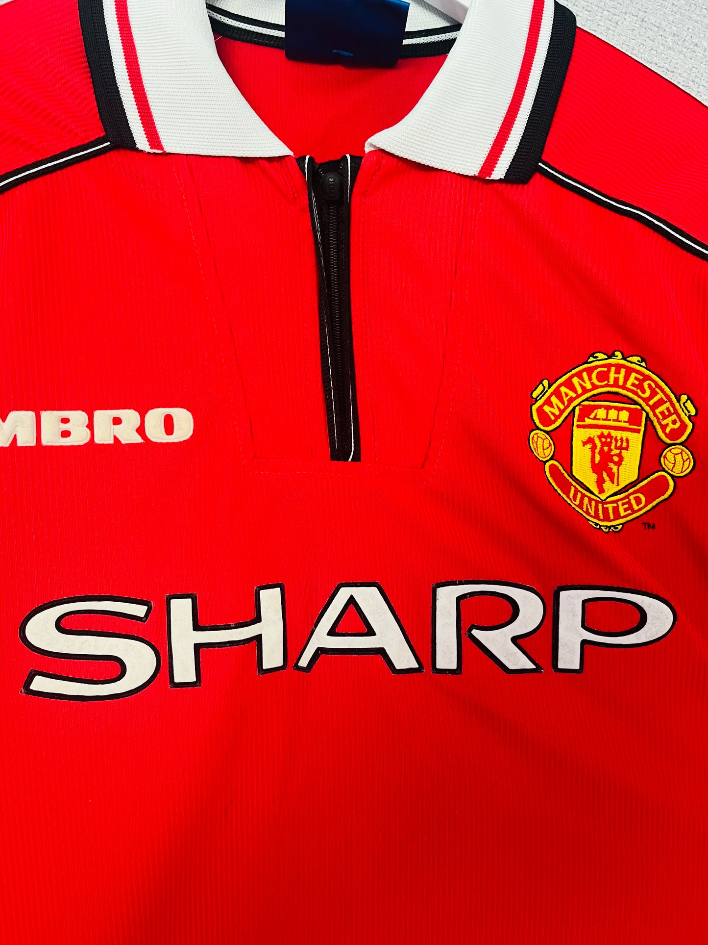 Manchester United home football shirt 1999/2000 Beckham XL