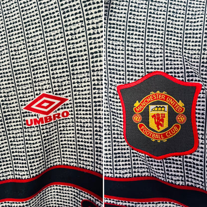 Manchester United away football shirt 1995/96 Beckham XL