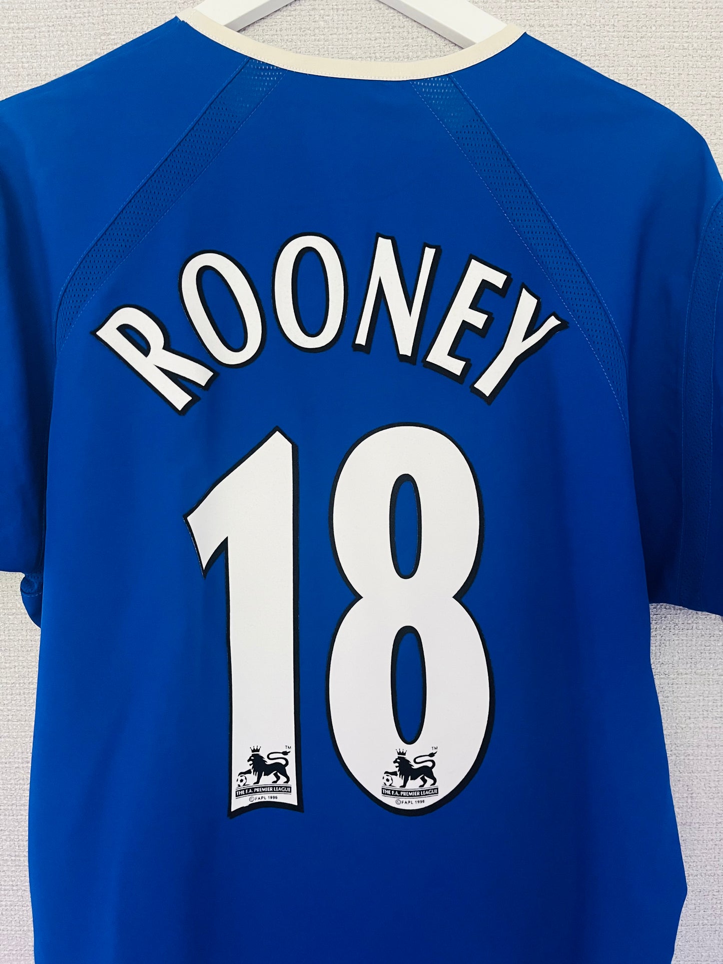 Everton home football shirt 2003/04 Rooney Medium
