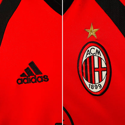 AC Milan third football shirt
2001/02 Maldini Medium