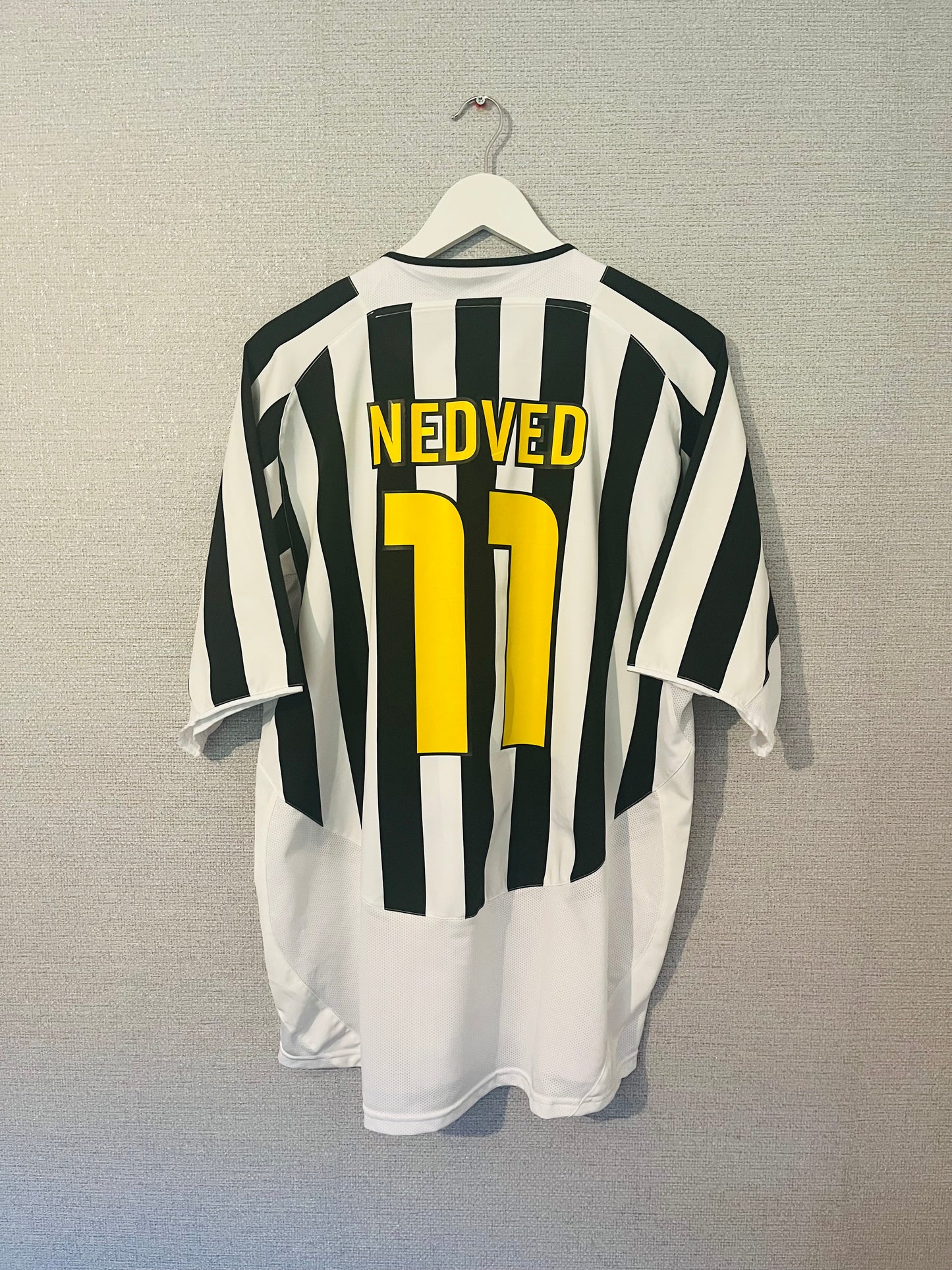 Juventus home football shirt 2003/04 Nedved XL