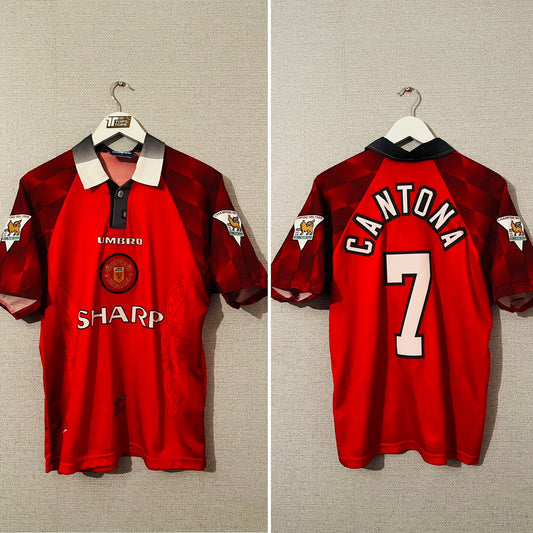 Manchester United home football shirt 1996/97 Cantona Medium