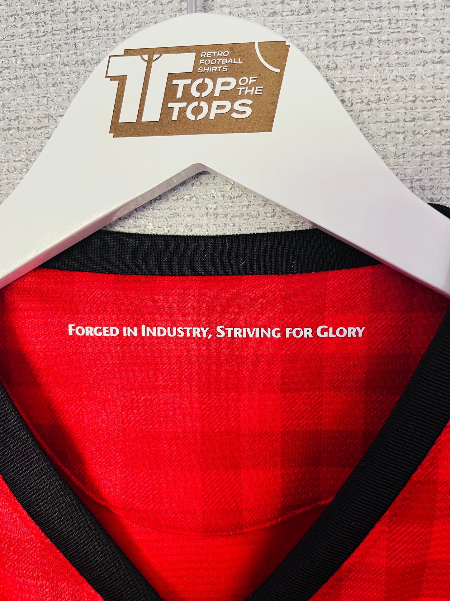 Manchester United home football shirt
2012/13 Chicharito Large