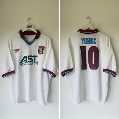 Aston Villa away football shirt
1996/98 Yorke XXL