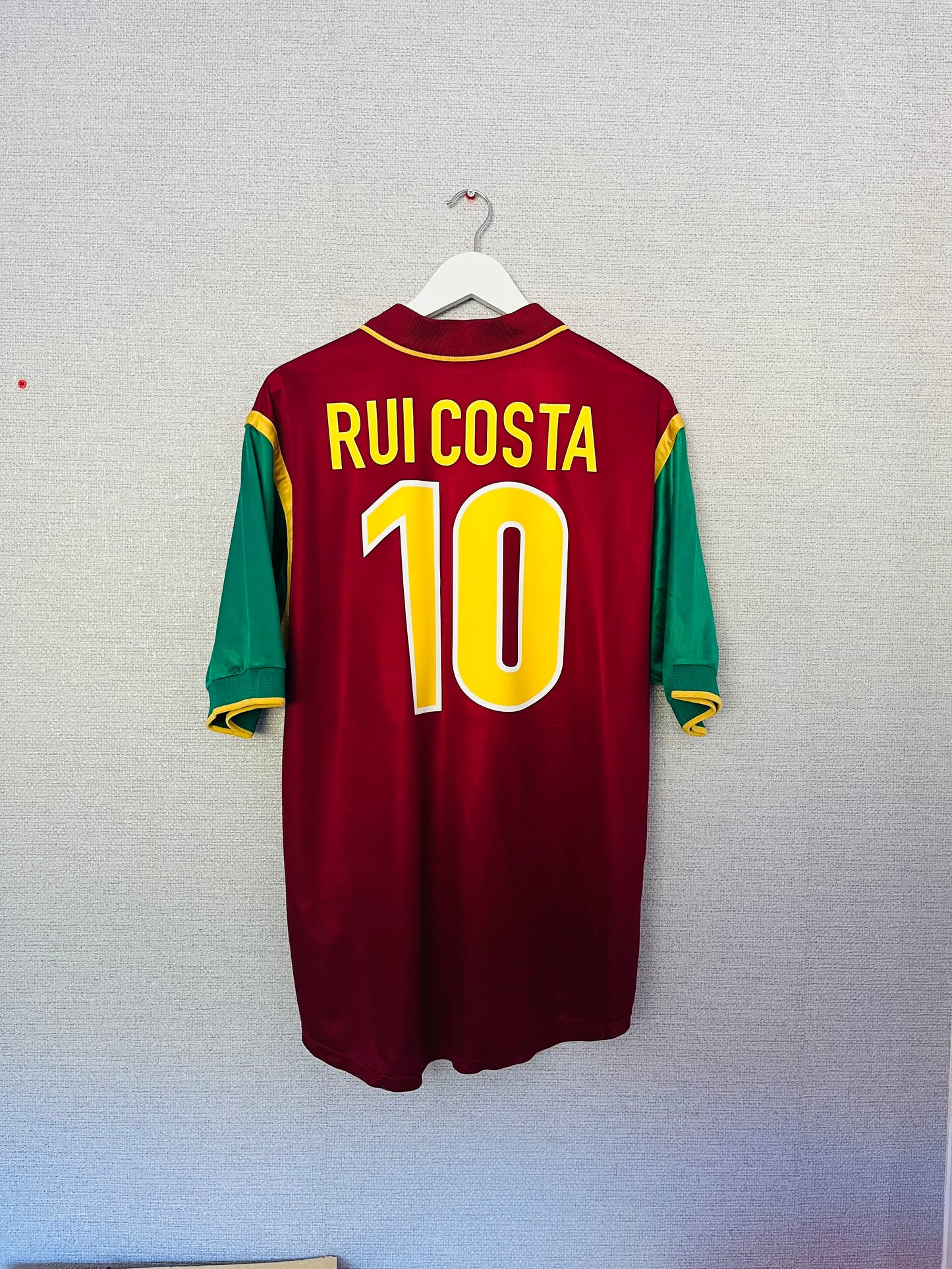 Portugal home football shirt 1998/99 Rui Costa XL