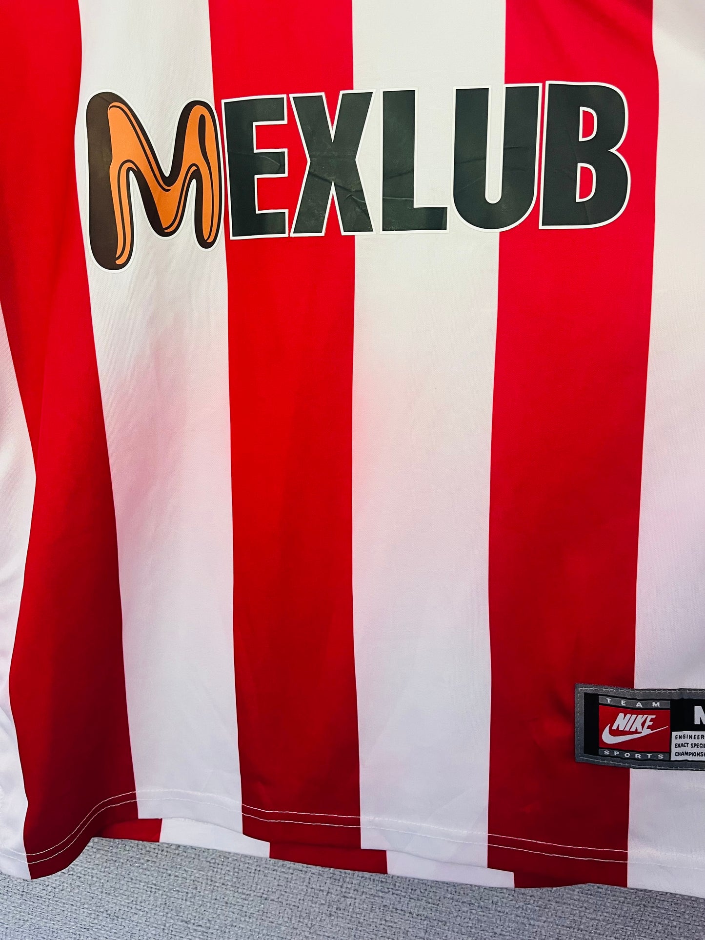 Chivas de Guadalajara home football shirt 1997/97 Medium