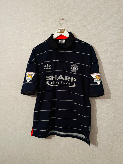 Manchester United away football shirt 1999/2000 Beckham Medium