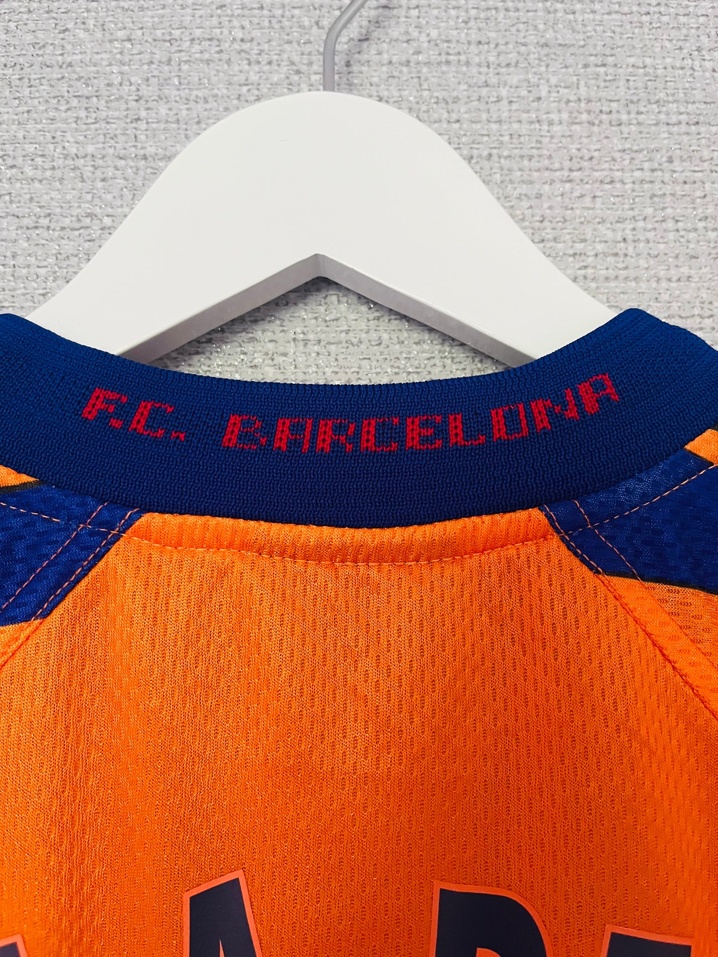 Barcelona away football shirt 1997/98 De La Pena XXL